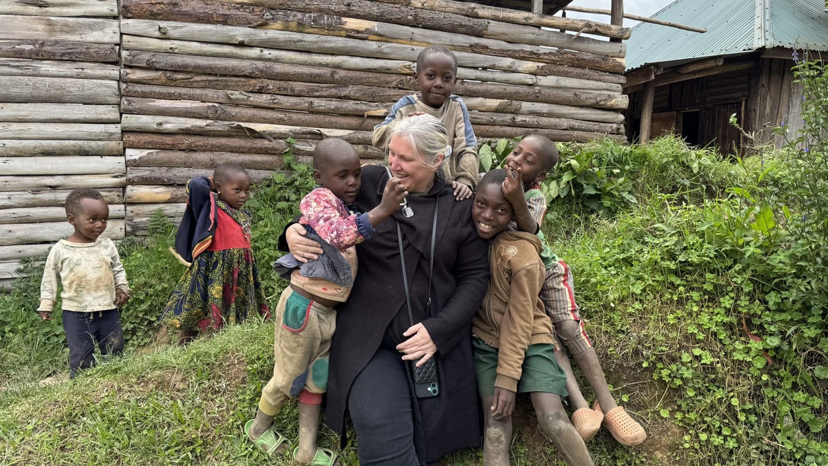 Lorraine with Batwa children, Uganda